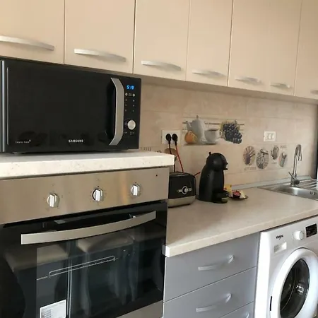 Apartament Mamaia - Campus Universitar * Constanţa